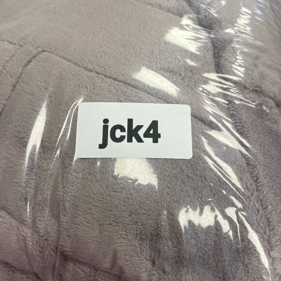 NEW Carole Hochman Plush Wrap Robe Women's L Gray Faux Fur Patch Pockets - Picture 6 of 6